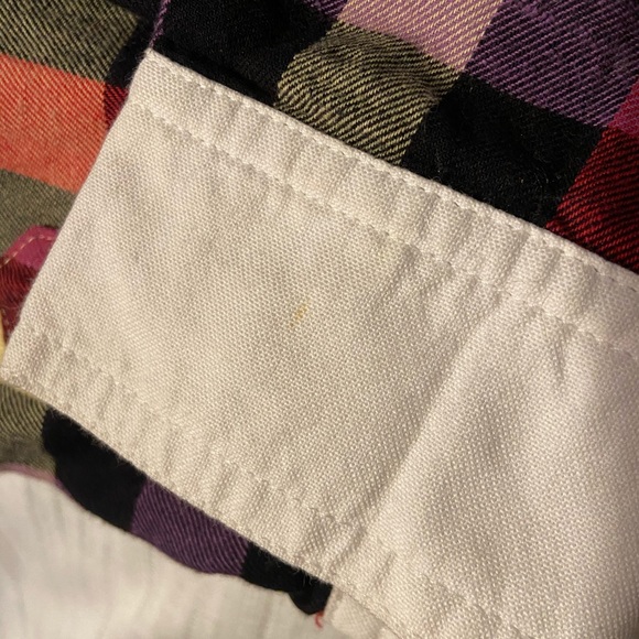 UO Lux Flannel, Medium - Picture 6 of 7